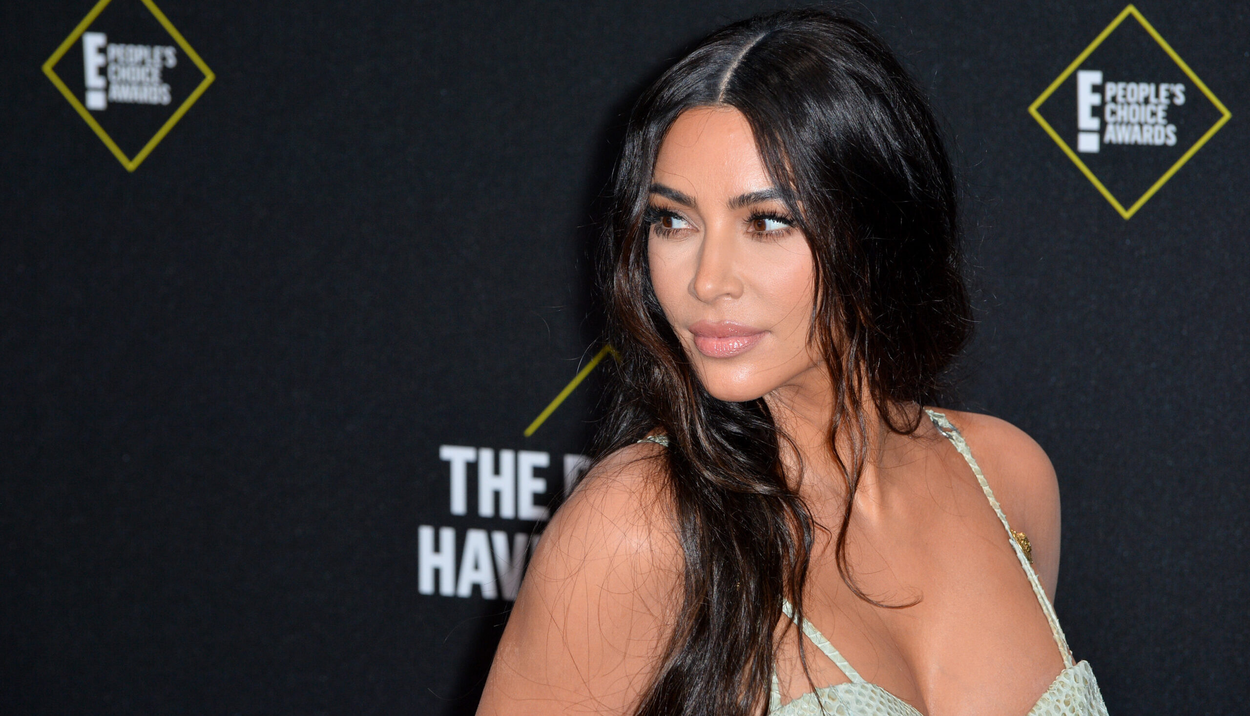 SANTA MONICA, USA. November 11, 2019: Kim Kardashian at the 2019 E! People's Choice Awards at Santa Monica Barker Hangar.
Picture: Paul Smith/Featureflash